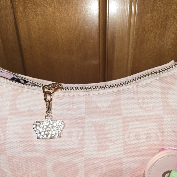 Nwt Juicy Couture Pink Festival Shoulder Bag With Charm New - Picture 3 of 5